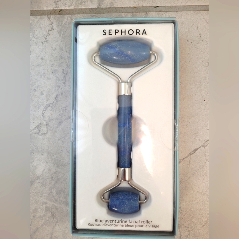 NEW Blue Aventurine facial roller, brand new in a box